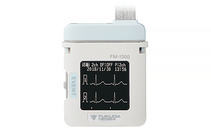 超小型携帯型ホルター心電計（24時間記録）